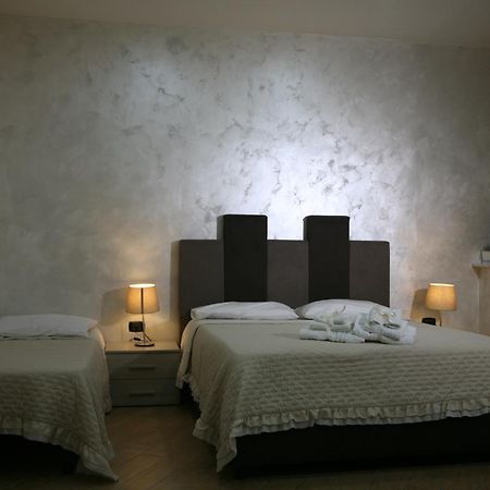 Hotel Dimora Portanolana Napoli Esterno foto