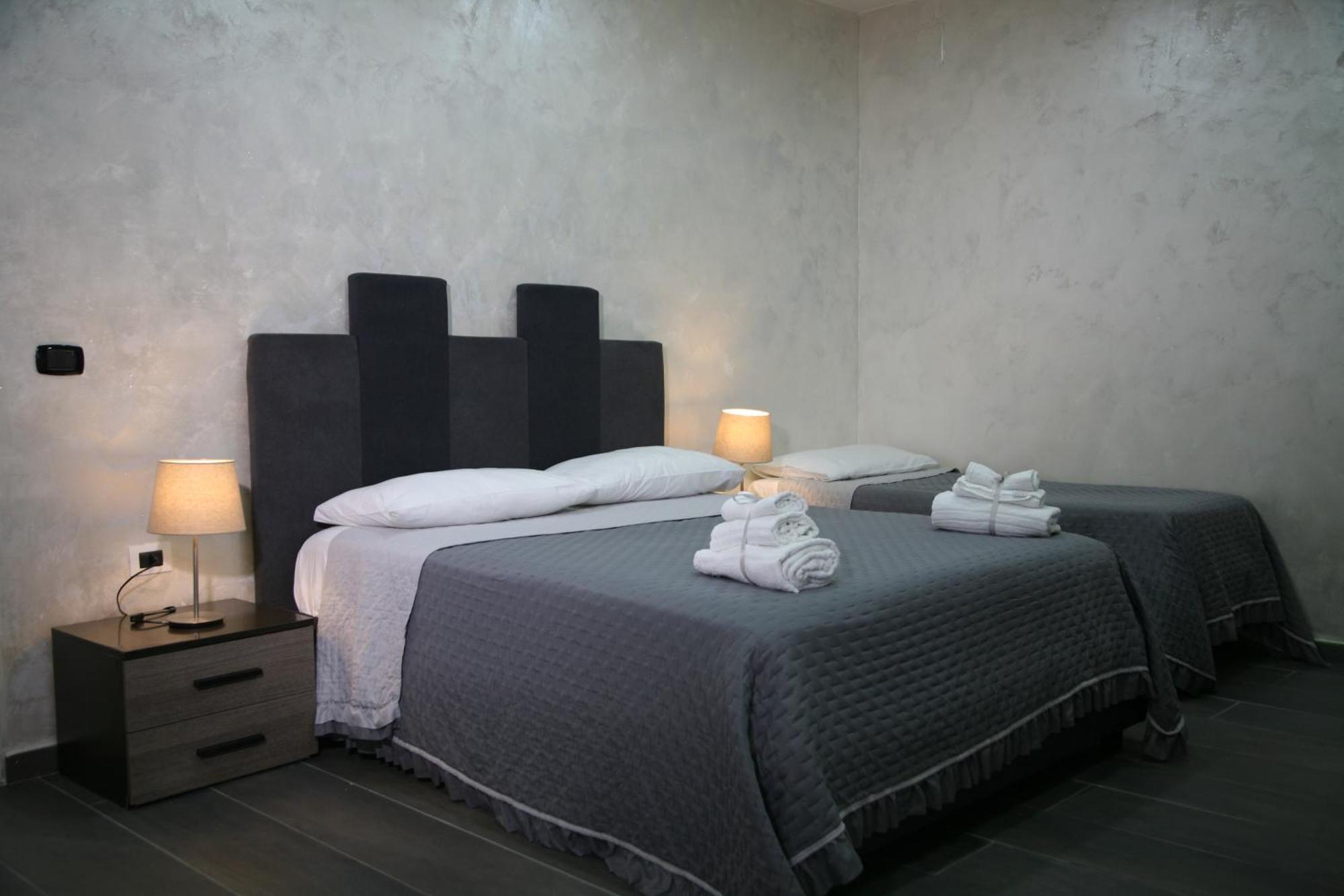 Hotel Dimora Portanolana Napoli Esterno foto